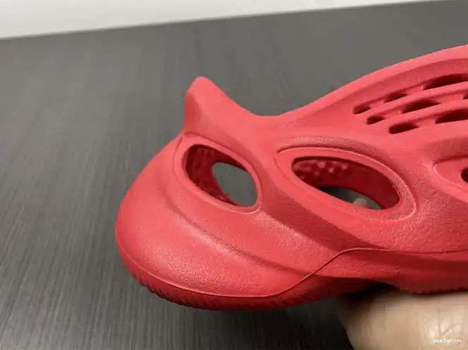 Foam Red Adidas CW3355 Yeezy 0618